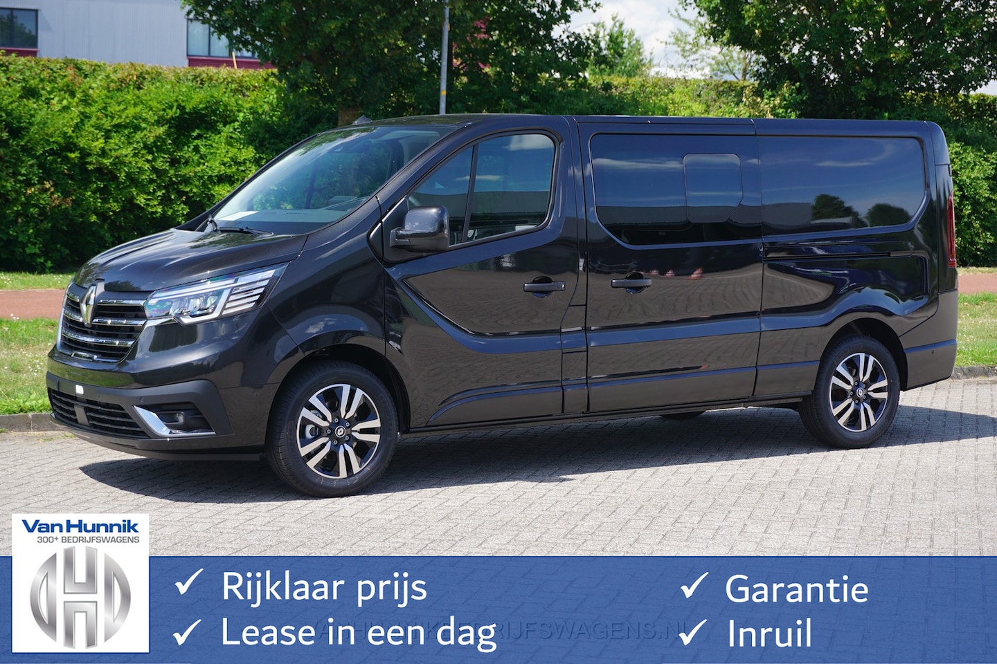 Renault Trafic - 2.0DCI 170PK L2H1 DC EDC Automaat Climate, Navi, Camera, ACC, 17" LM, LED!! NR. Z01* - AutoWereld.nl