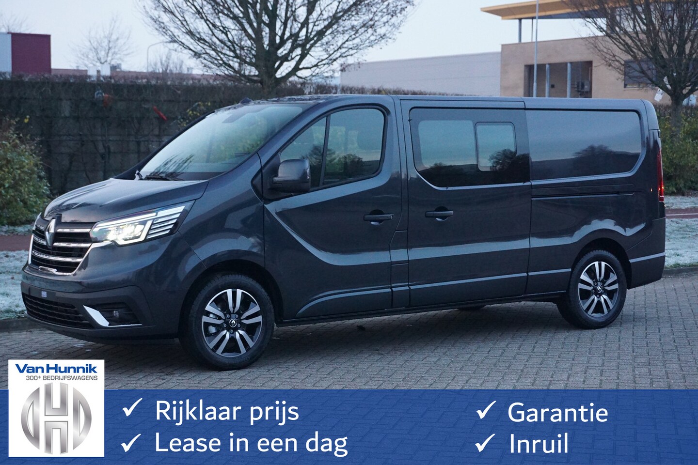 Renault Trafic - 2.0DCI 170PK L2H1 DC EDC Automaat Climate, Navi, Camera, ACC, 17" LM, LED!! NR. G01* - AutoWereld.nl