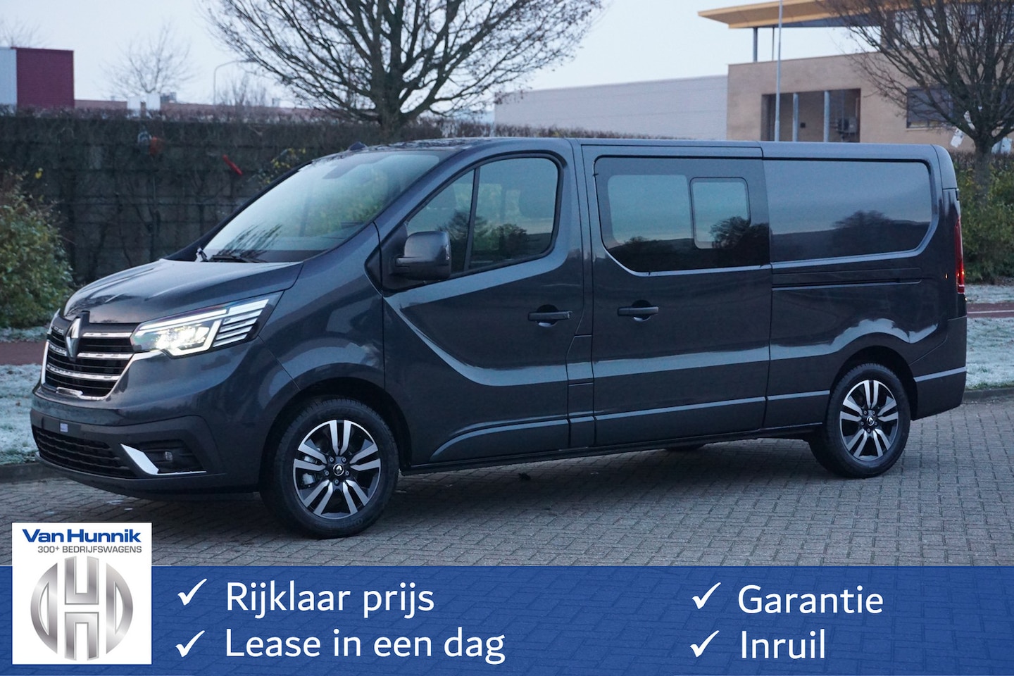 Renault Trafic - 2.0DCI 170PK L2H1 DC EDC Automaat Climate, Navi, Camera, ACC, 17" LM, LED!! NR. G02* - AutoWereld.nl