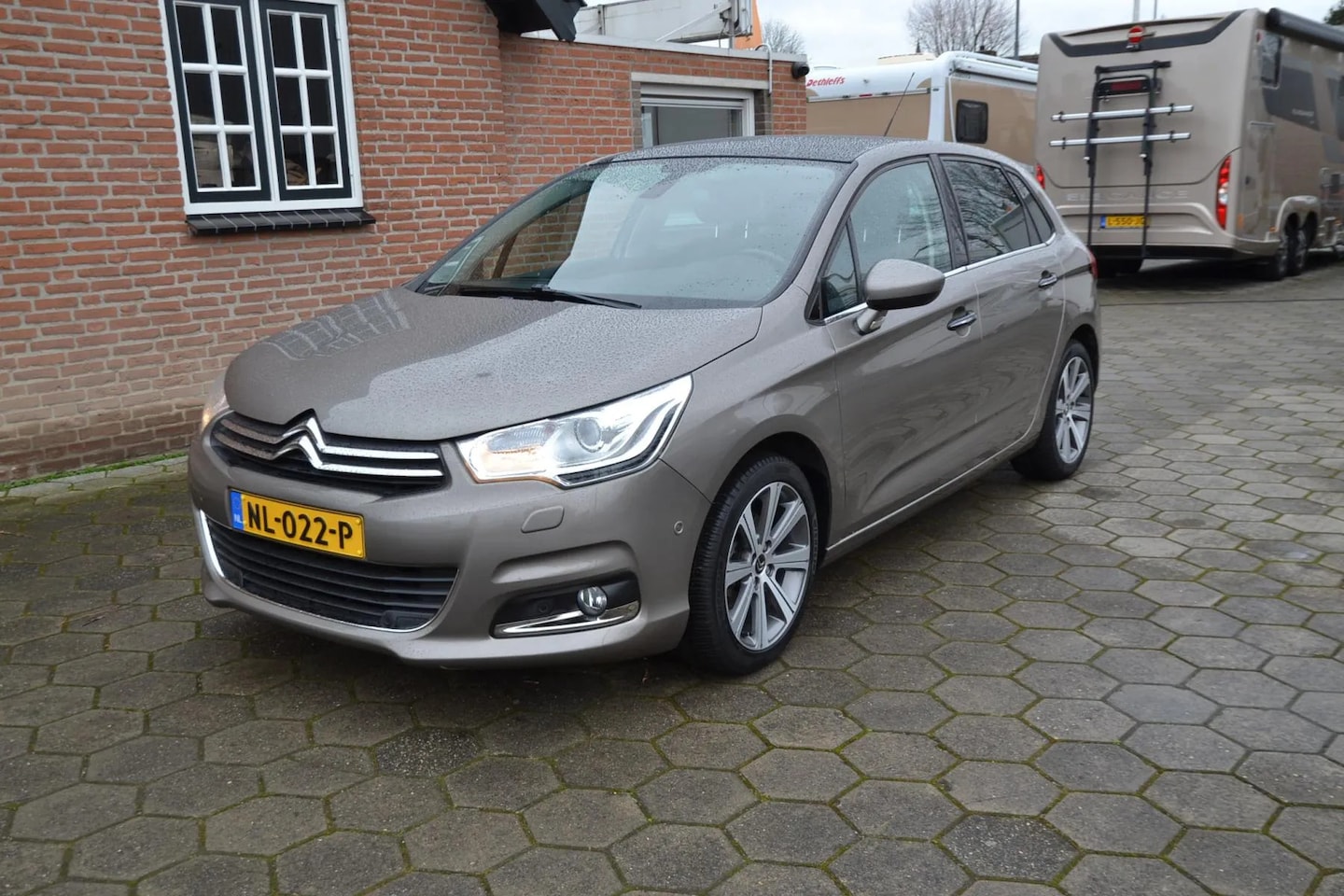 Citroën C4 - 1.2 Puretech Shine 1.2 PureTech Shine - AutoWereld.nl