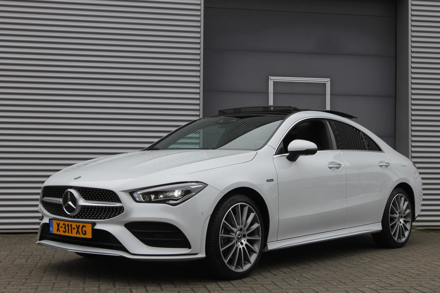 Mercedes-Benz CLA-Klasse - 250 e Premium I AMG I HYBRID I AUT. I PANO.DAK - AutoWereld.nl