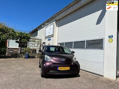 Toyota iQ - 1.0 VVTi Comfort AIRCO LAGE KM STAND BOEKJES AANWEZIG