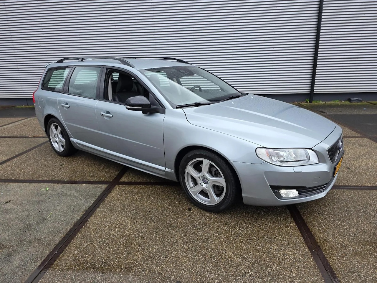 Volvo V70 - 3.0 T6 AWD Summum Dynamic GT - AutoWereld.nl