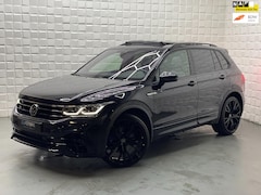 Volkswagen Tiguan - 2.0 TSI R 320PK AKRAPOVIC PANO LEER VOL