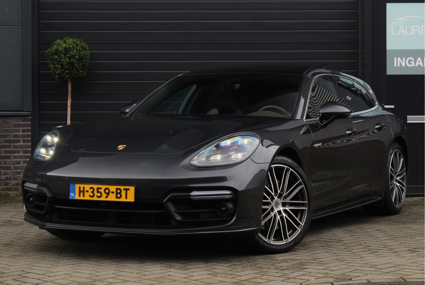 Porsche Panamera Sport Turismo - Sport Turismo 2.9 4 E-Hybrid | Pano | Chrono | Softclose - AutoWereld.nl