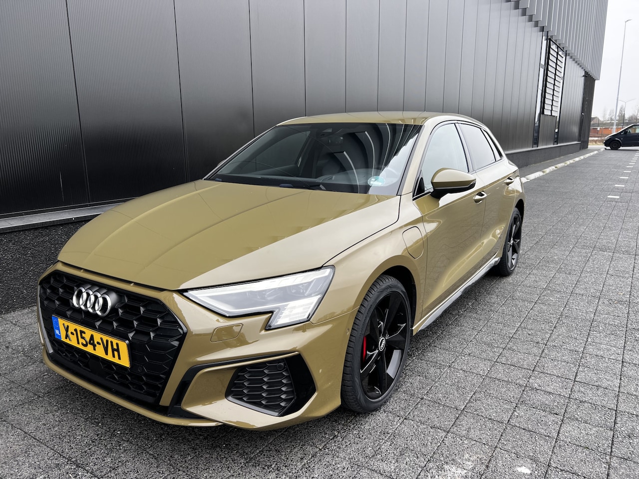 Audi A3 Sportback - 45 TFSI e S edition Competition Plug-in Hybrid, 2x S-line, Garantie, Head Up, Audi Exclusi - AutoWereld.nl