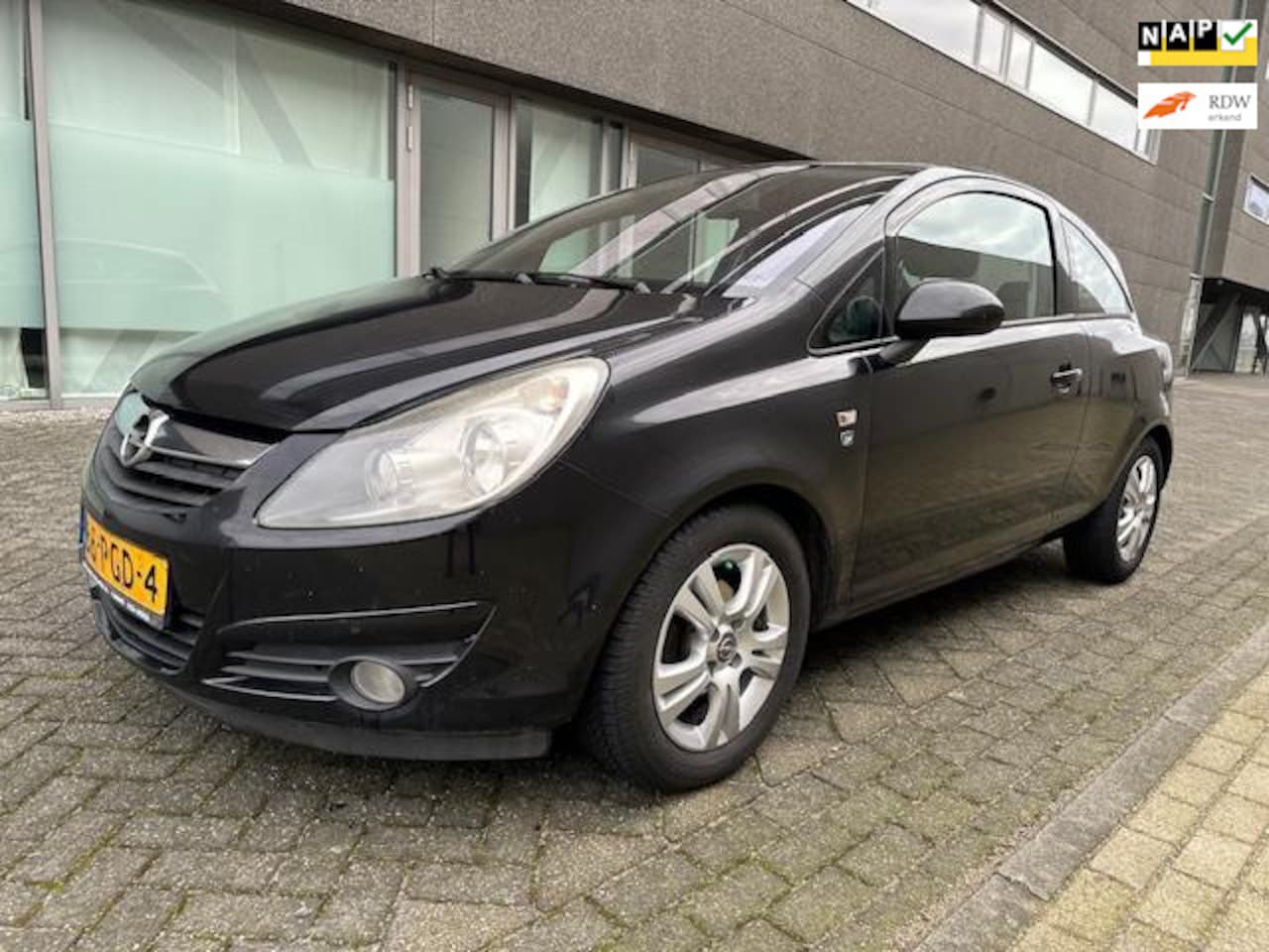 Opel Corsa - 1.3 CDTi EcoFlex S/S Cosmo AIRCO BJ 1-2011 - AutoWereld.nl