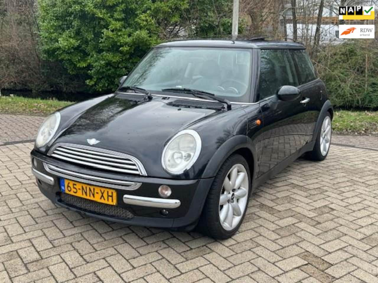 MINI Cooper - 1.6 Chili Panorama dak, Navigatie, Leren bekleding, Nieuw apk - AutoWereld.nl