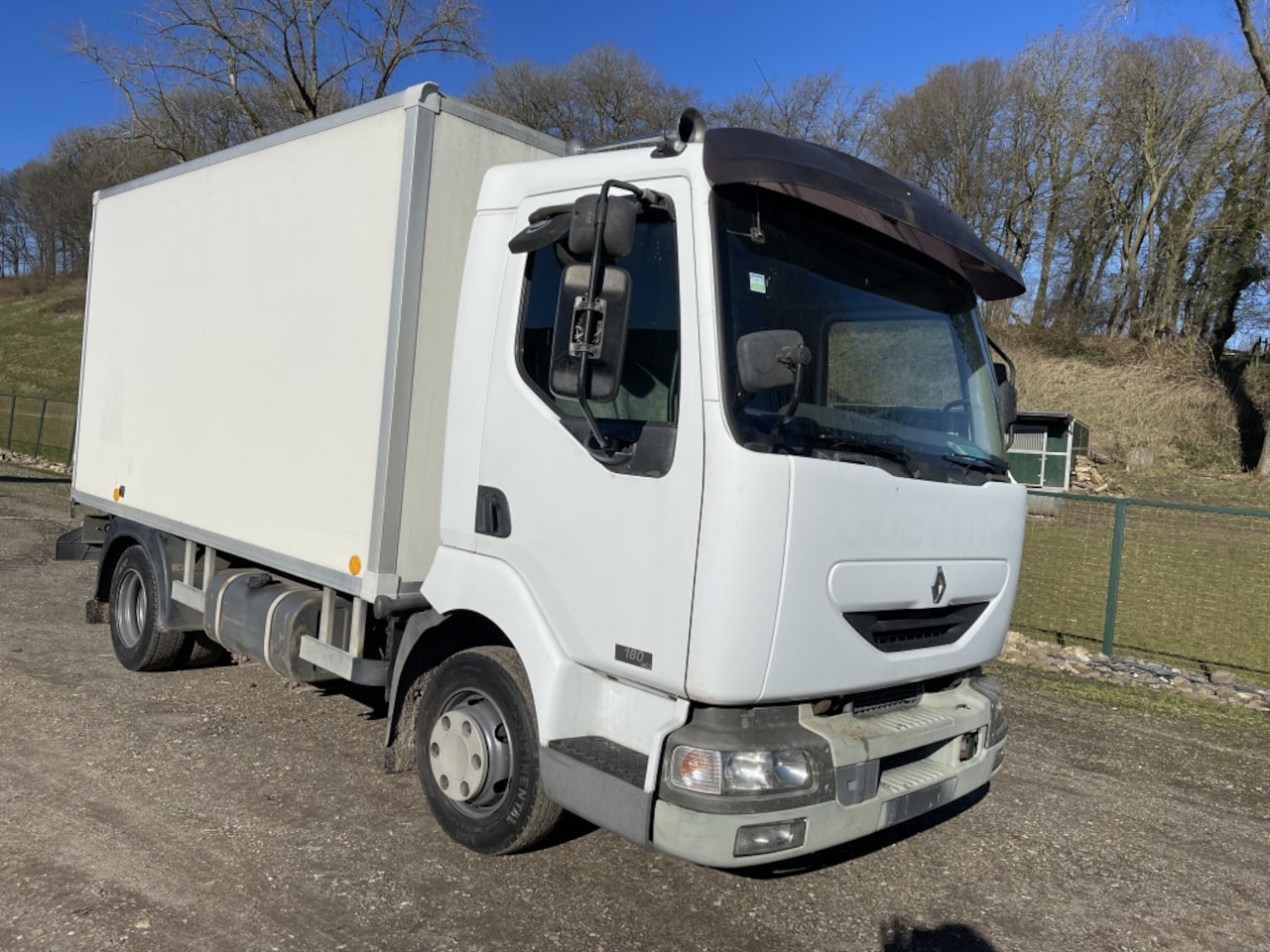 Renault Midlum - 42AEA1 180 PK , ZEER NET !! - AutoWereld.nl