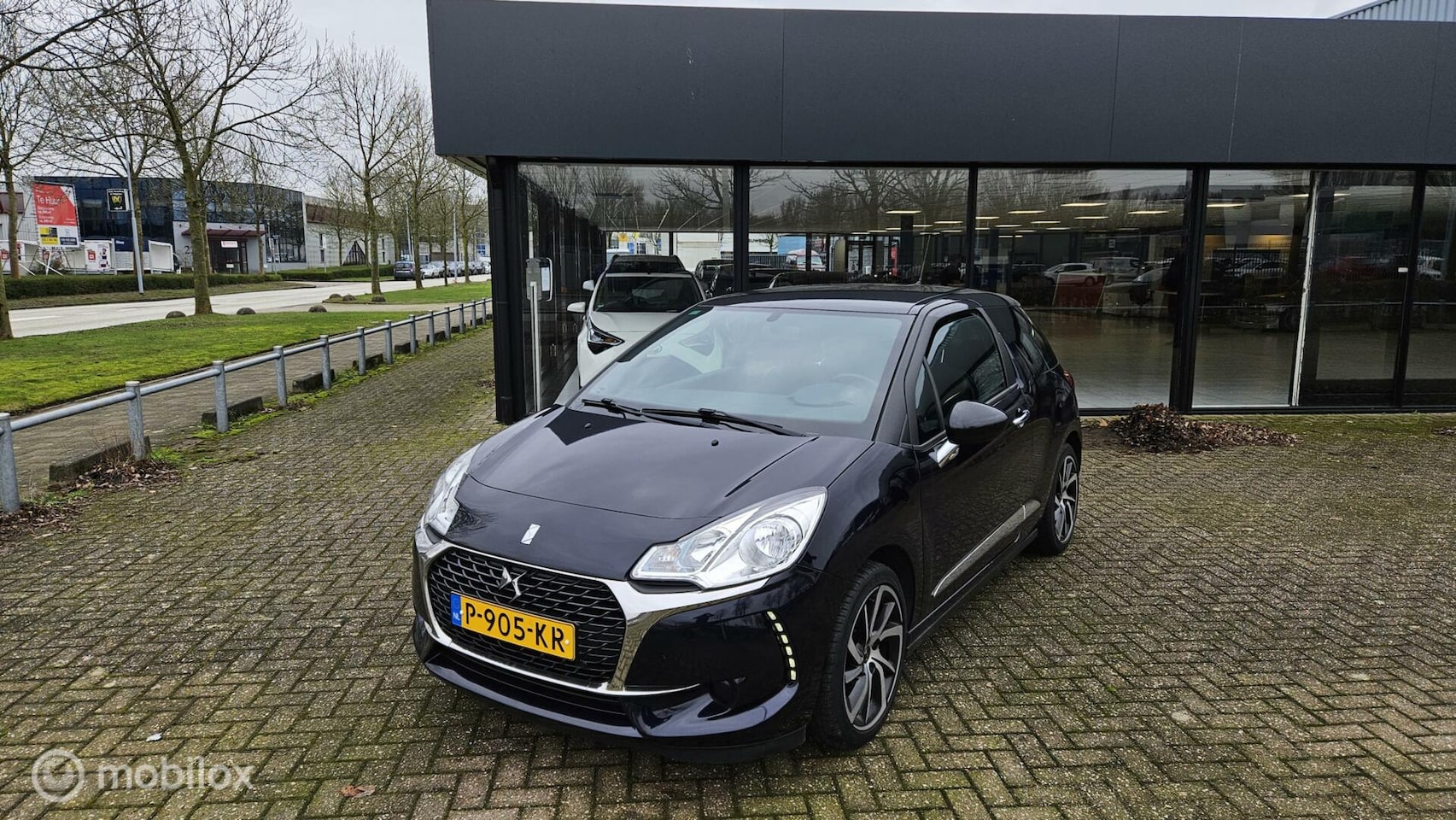 DS 3 - 1.2 PureTech Chic 1.2 PureTech Chic - AutoWereld.nl