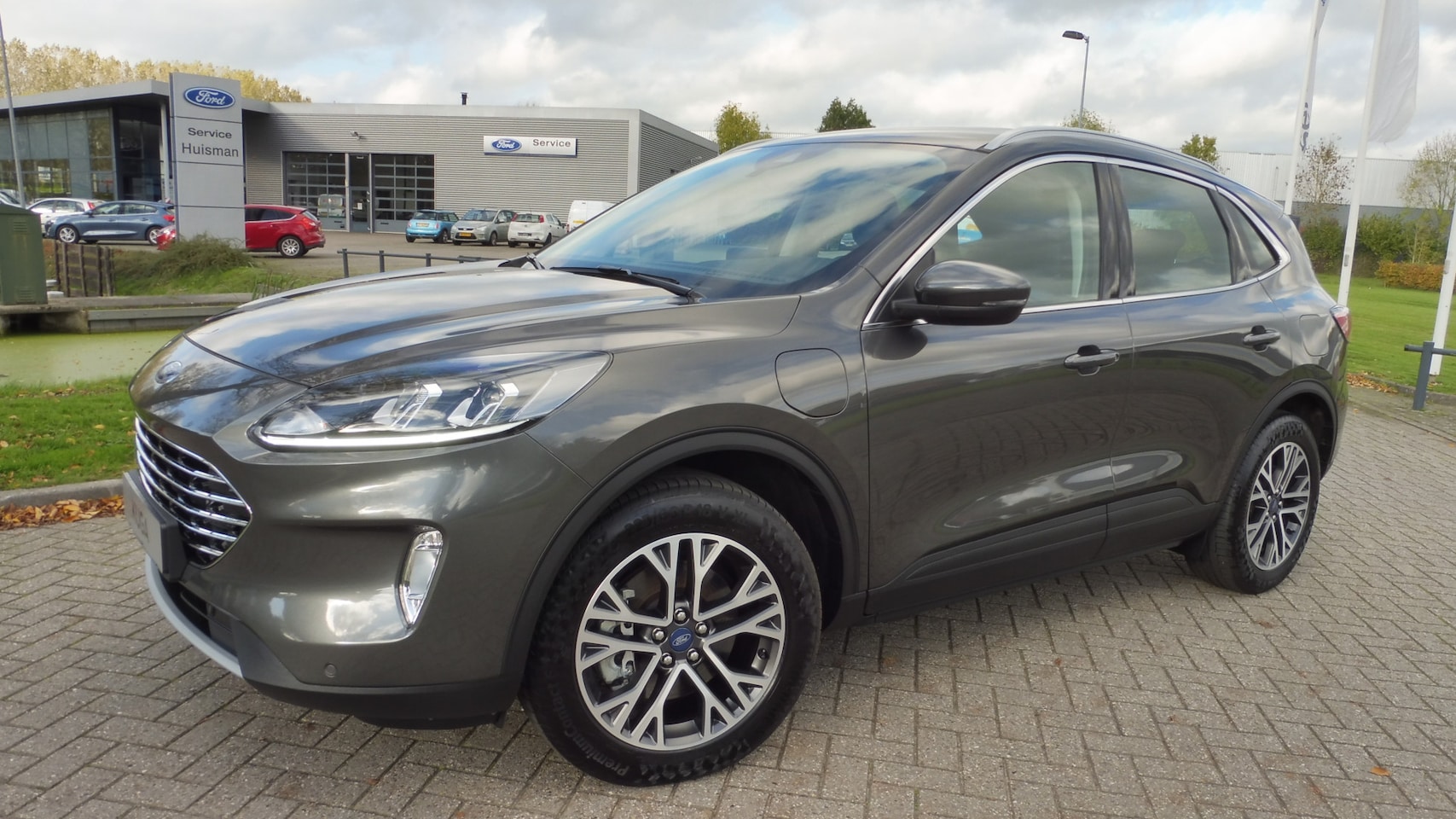 Ford Kuga - 2.5 225pk PHEV AUTOMAAT Winter Pack, Navigatie, DAB+, Pdc v+a, CrC, 18i enz - AutoWereld.nl