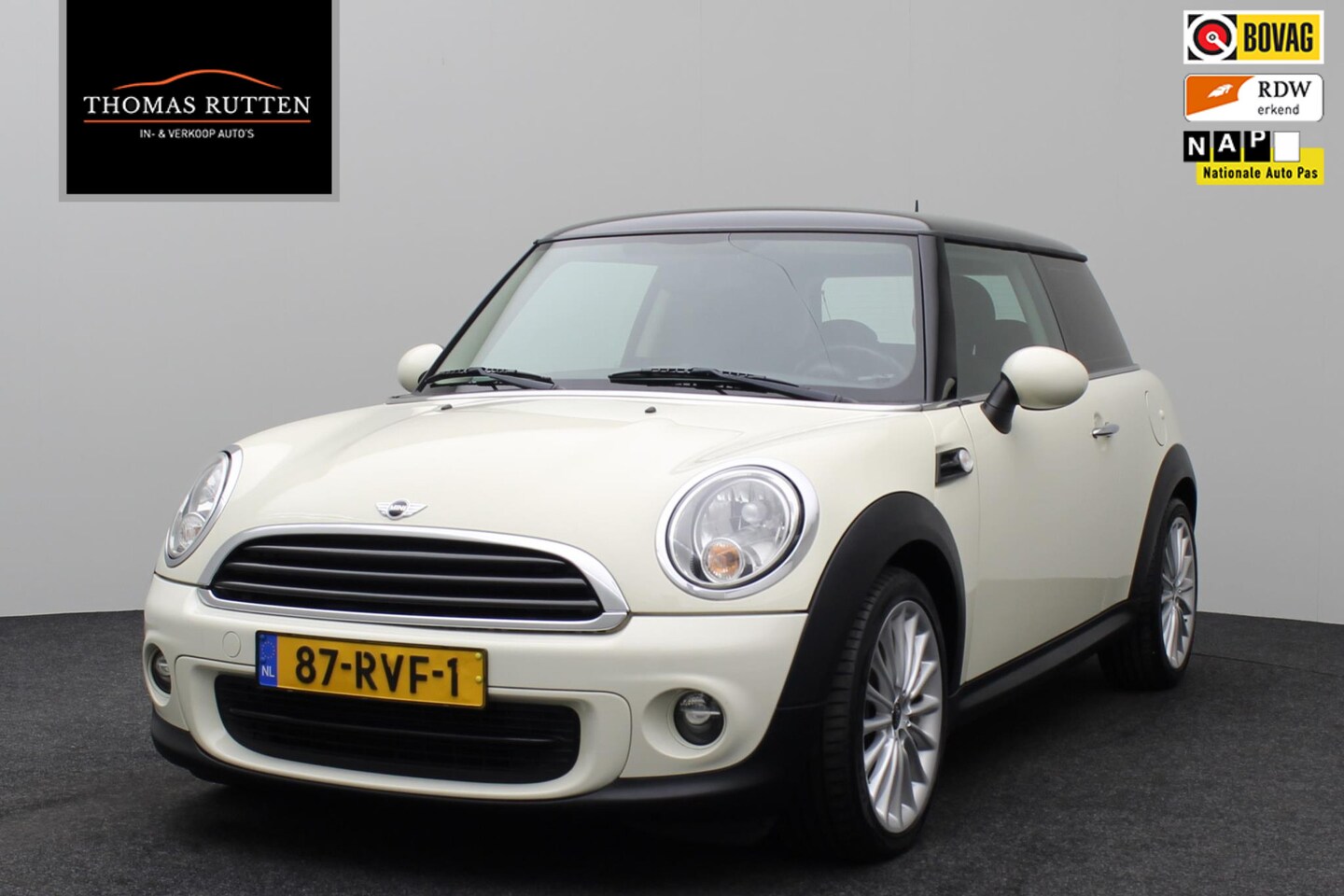 MINI One - 1.6 MINIMALIST Business Line 2011 | Airco | Cruise Control | Navigatie | Radio CD | Boekje - AutoWereld.nl