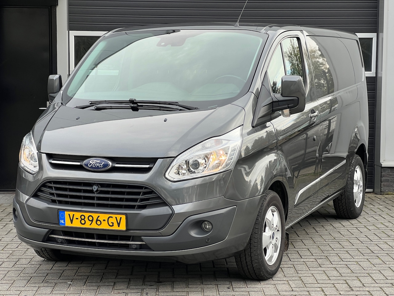 Ford Transit Custom - 310 2.0 TDCI L1H1 Limited Automaat - AutoWereld.nl