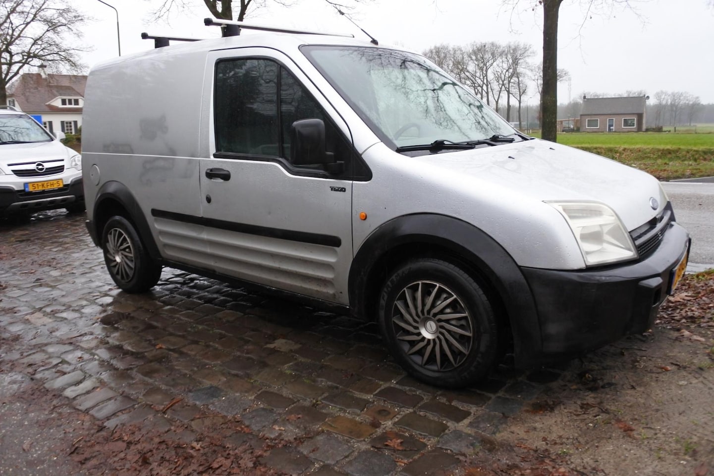 Ford Transit Connect - T200S 1.8 TDdi Celebration apk 21-12-2024 grijs kent. - AutoWereld.nl