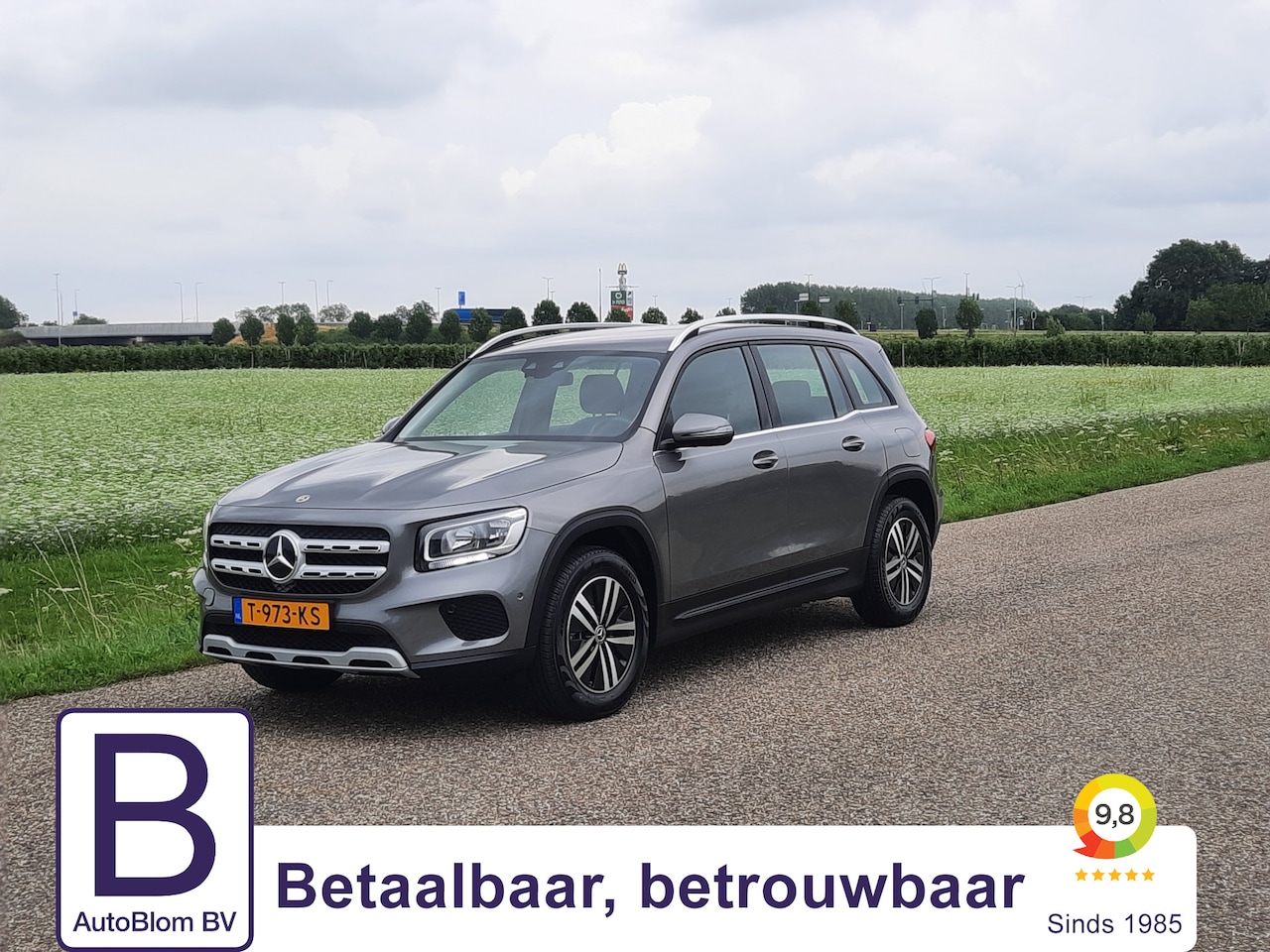 Mercedes-Benz GLB - 200 Premium Plus Nieuwstaat! | Lage KM |  Trekhaak | Stoelverw | Navigatie - AutoWereld.nl