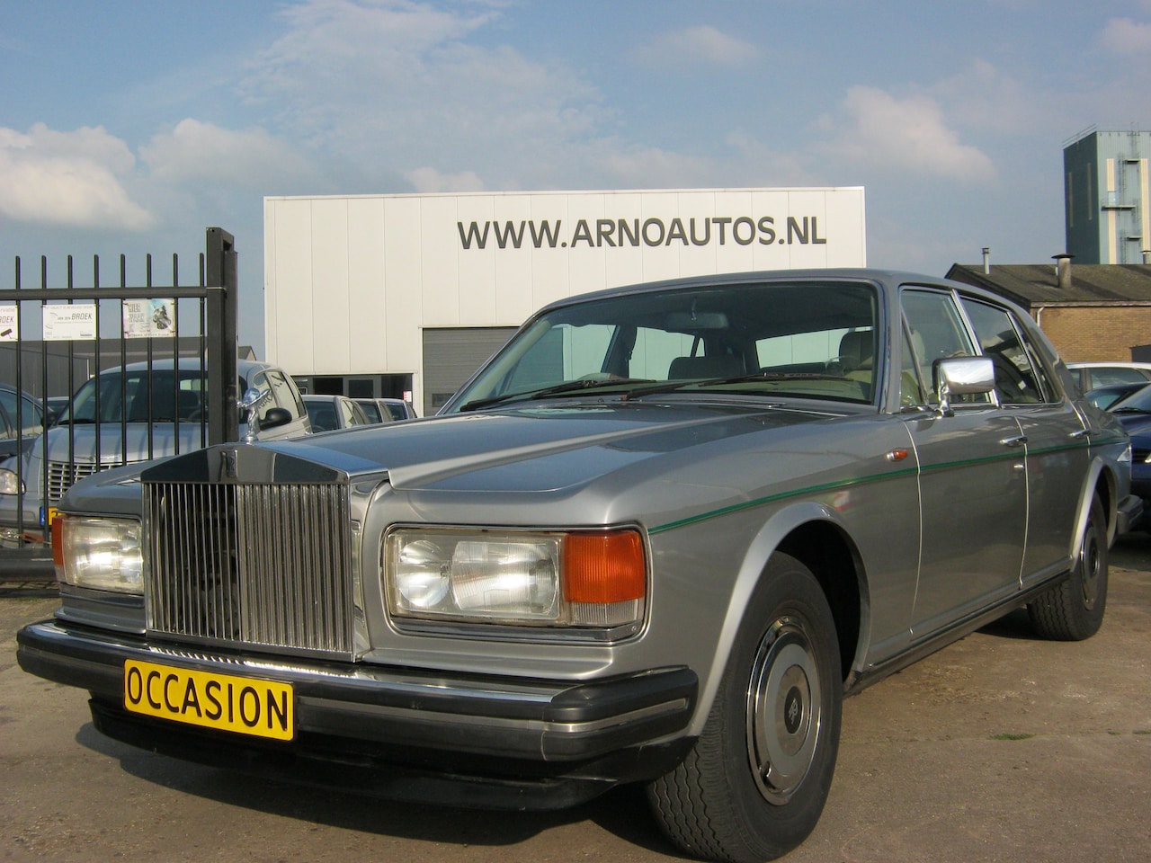 Rolls-Royce Silver Spirit - 6.8 AUTOMAAT, OLDTIMER/WEGENBELASTING €127,- PER JAAR - AutoWereld.nl