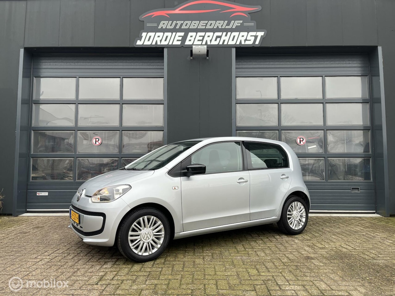 Volkswagen Up! - 1.0 groove up Automaat! - AutoWereld.nl