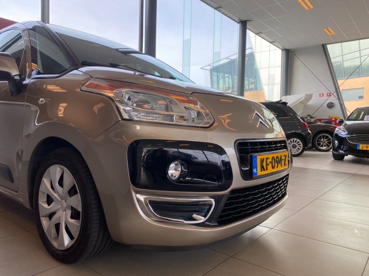 Citroën C3 Picasso 1.4 VTi Aura, 5 Deurs, 5Zits, Apple Carplay Android ...