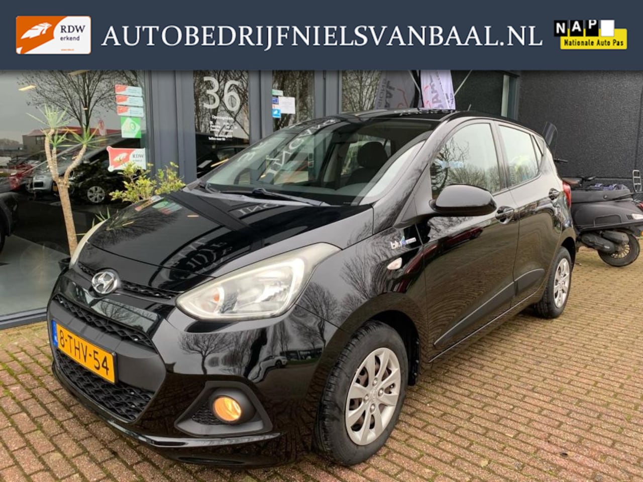 Hyundai i10 - 1.0i i-Motion Comfort 30Dkm NAP/Climate/NL-Auto - AutoWereld.nl