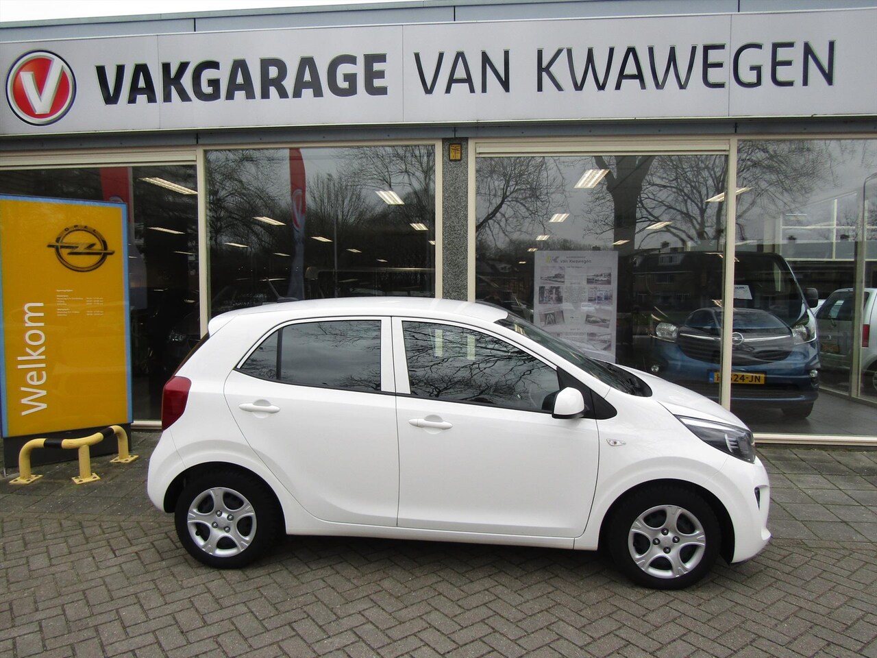 Kia Picanto - 1.0 COMFORTLINE AIRCO BLUETOOTH (10X) - AutoWereld.nl