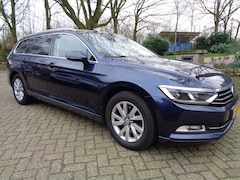 Volkswagen Passat Variant - 1.4 TSI Connected Series. Trekhaak Wegklapbaar