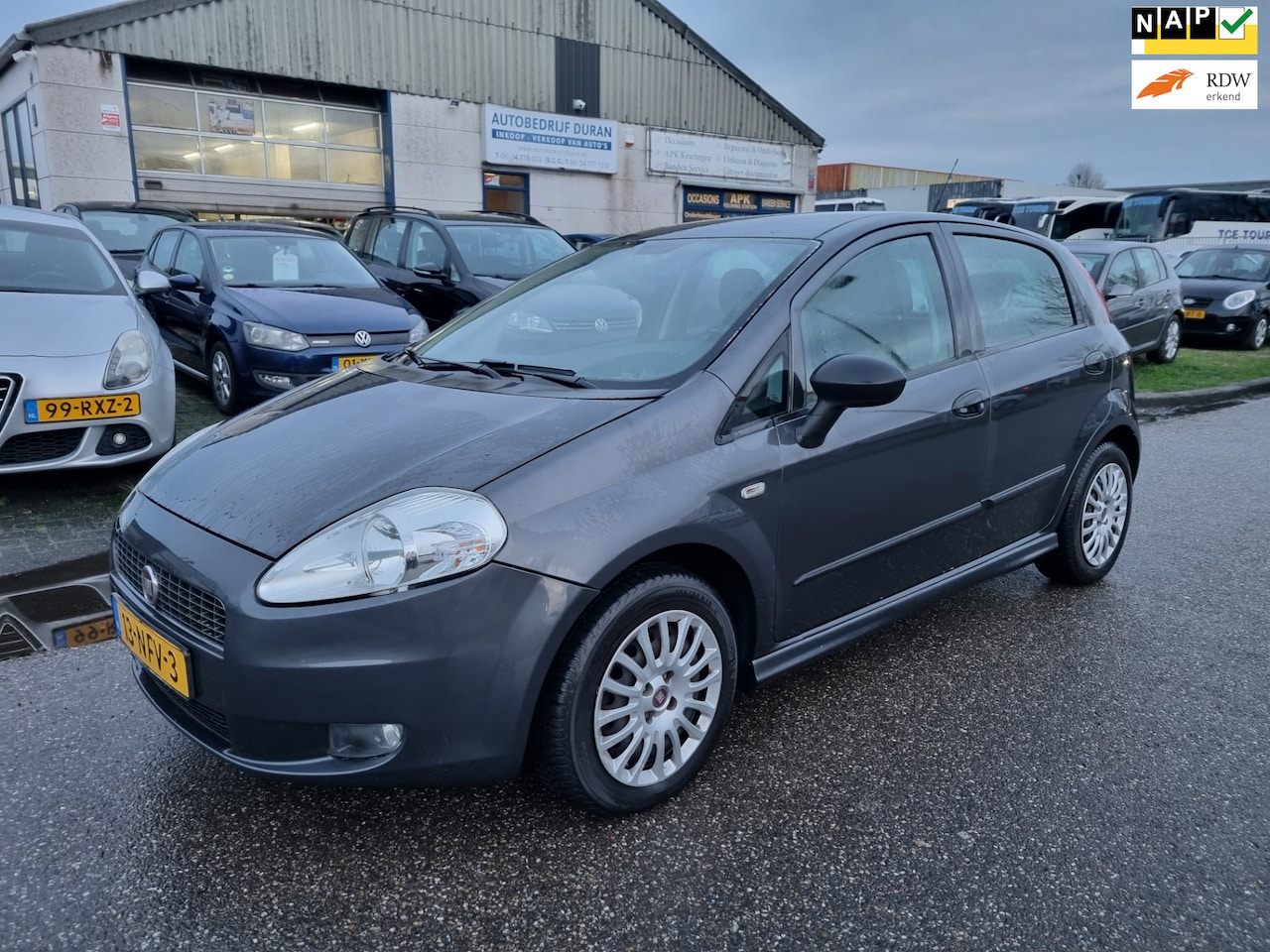 Fiat Grande Punto - 1.3 M-Jet Actual Airco Bj:2010 NAP! - AutoWereld.nl