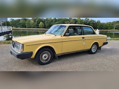 Volvo 242 - USA