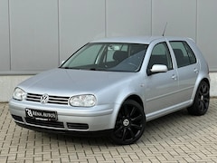 Volkswagen Golf - 1.6-16V Highline