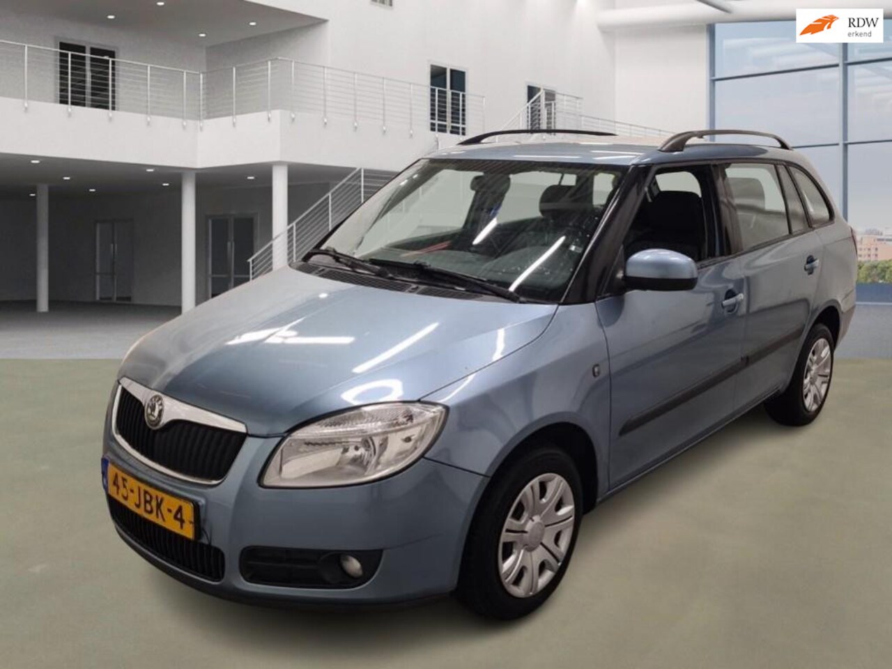 Skoda Fabia Combi - 1.4-16V Ambiente AIRCO CRUISE TREKHAAK 2 X SLEUTELS - AutoWereld.nl