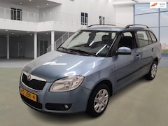 Skoda Fabia Combi - 1.4-16V Ambiente AIRCO CRUISE TREKHAAK 2 X SLEUTELS