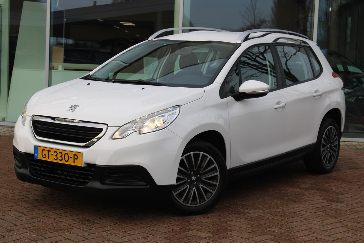 Peugeot 2008 - 1.2 PureTech Access AUTOMAAT ! - AIRCO - AutoWereld.nl