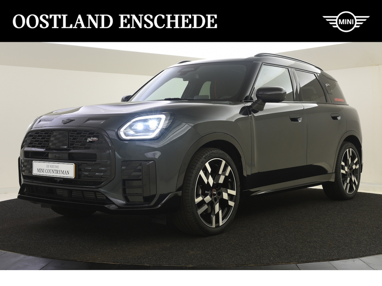 MINI Countryman - C JCW Automaat / Panoramadak / Trekhaak / JCW Sportstoelen / Parking Assistant Plus / Driv - AutoWereld.nl