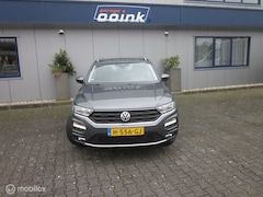 Volkswagen T-Roc - 1.5 TSI Style Automaat