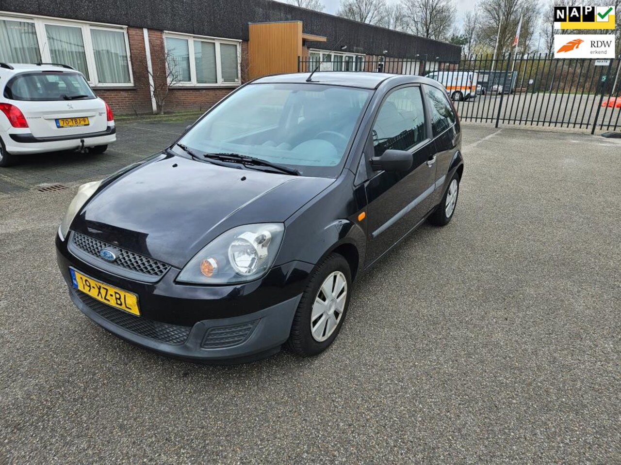 Ford Fiesta - 1.3-8V Cool & Sound Airco Nap - AutoWereld.nl