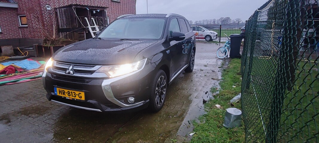 Laadpaal on sale outlander phev