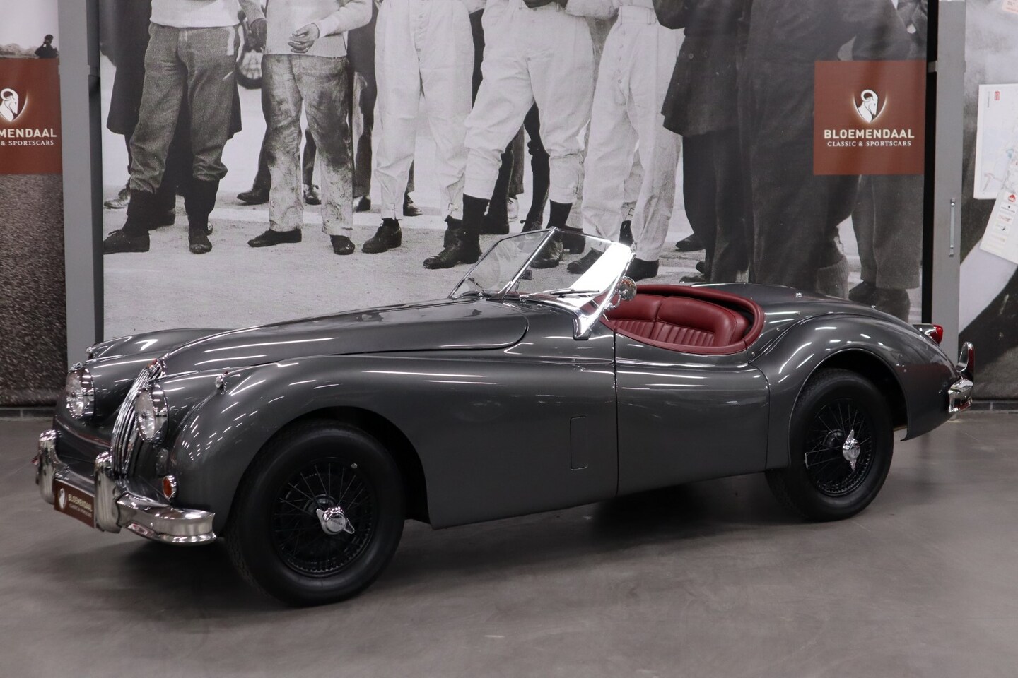 Jaguar XK - 140 OTS SE "Special Equipment " edition, matching numbers, fully restored - AutoWereld.nl