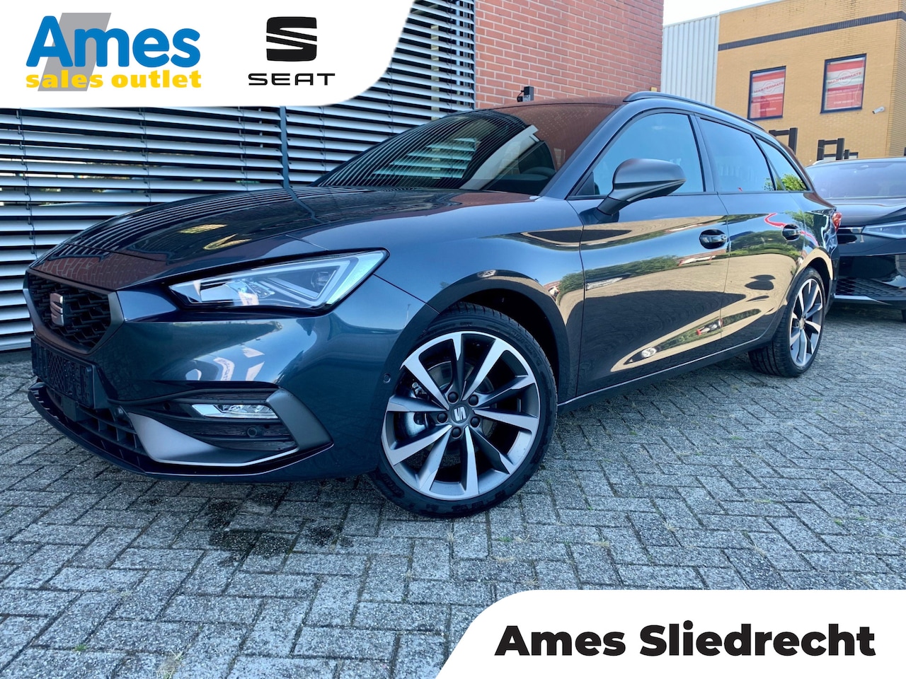 Seat Leon Sportstourer - 1.0 eTSI 110pk DSG FR Business Intense | 18'' velgen | Elektrische achterklep | Stoel- en - AutoWereld.nl