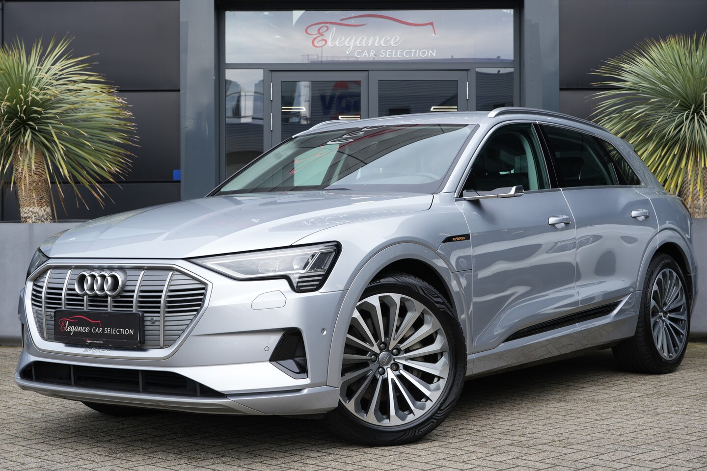 Audi e-tron e-tron 55 quattro 95 kWh 361pk Virtual Dashboard/ Navigatie ...