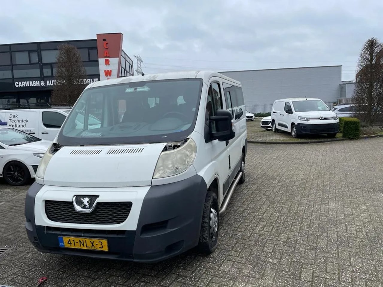 Peugeot Boxer - 9 pl. 2.2 HDI 9 Pl,Airco.Motorschade.. - AutoWereld.nl