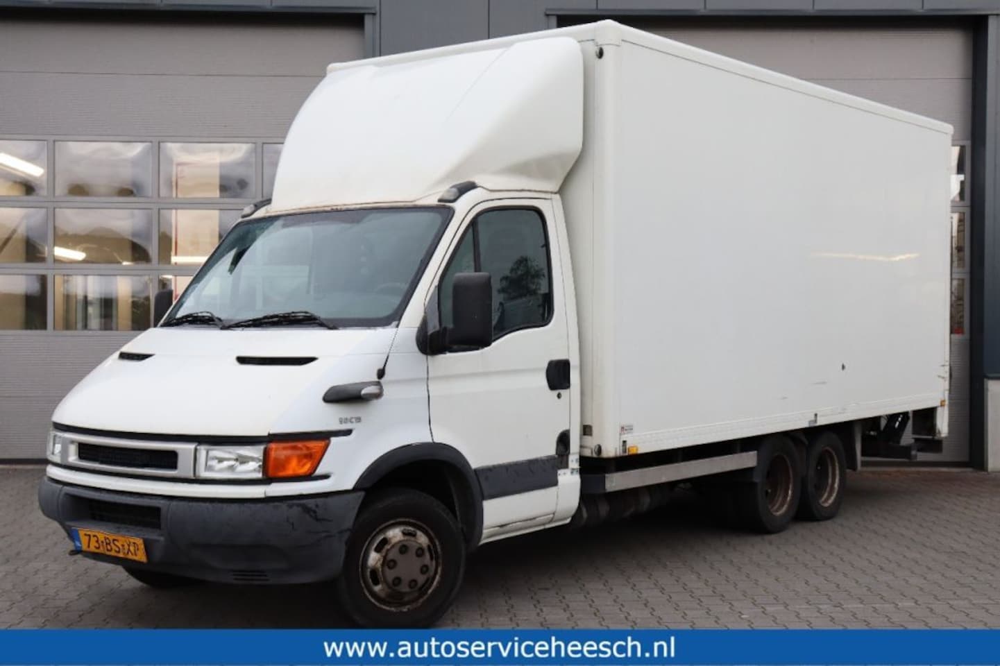 Iveco Daily - 40 C17 BE Clixtar 7.5T l LAADKLEP l MEUBELBAK - AutoWereld.nl