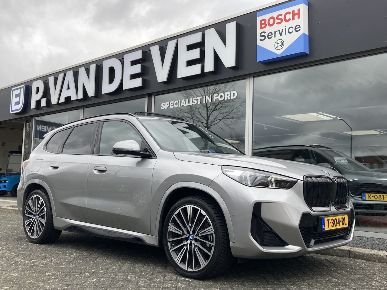 BMW iX1 - xDrive30 Launch Edition 67 kWh - AutoWereld.nl