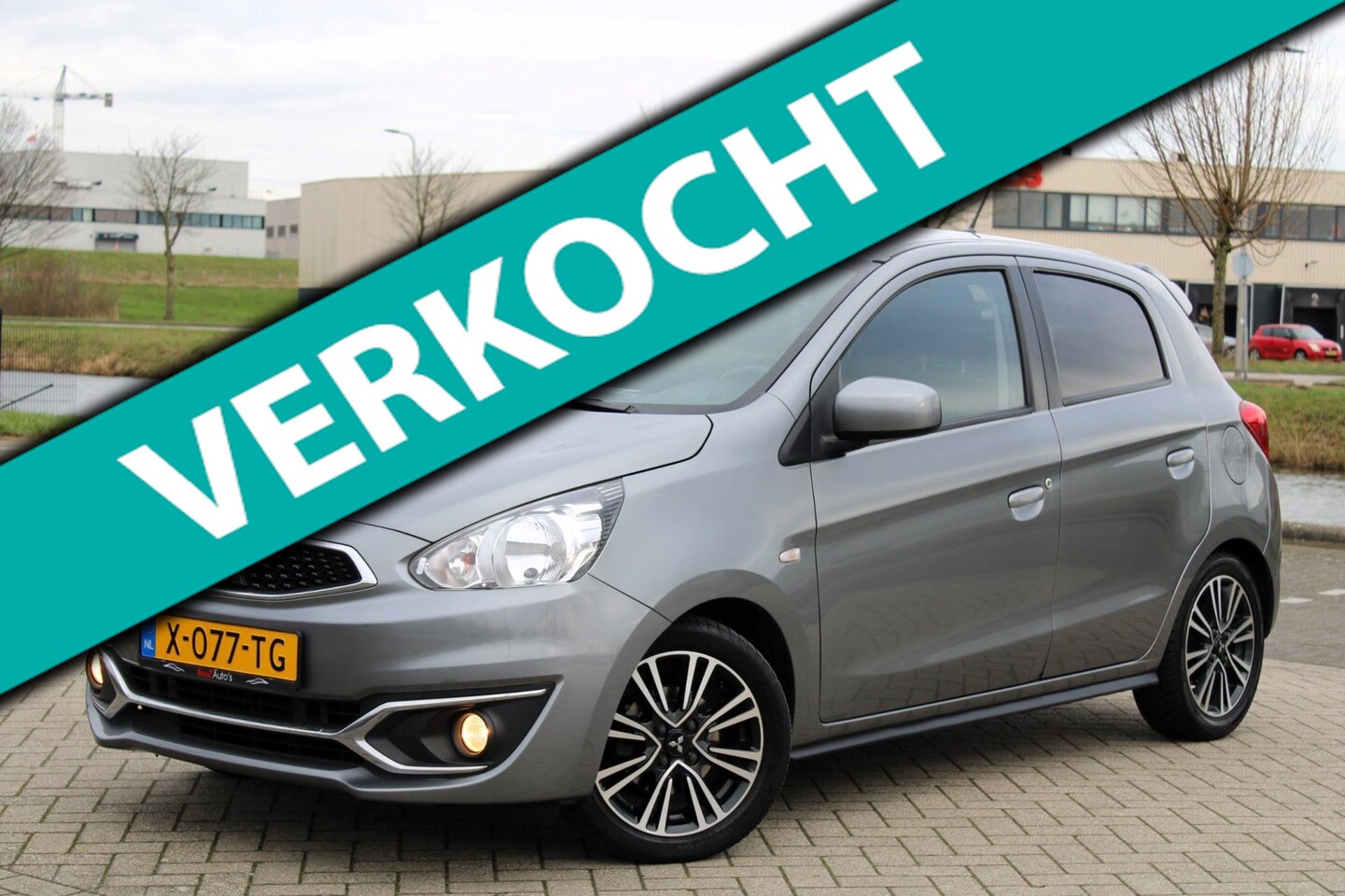 Mitsubishi Space Star - 1.2 Instyle Automaat l Airco l Navi - AutoWereld.nl