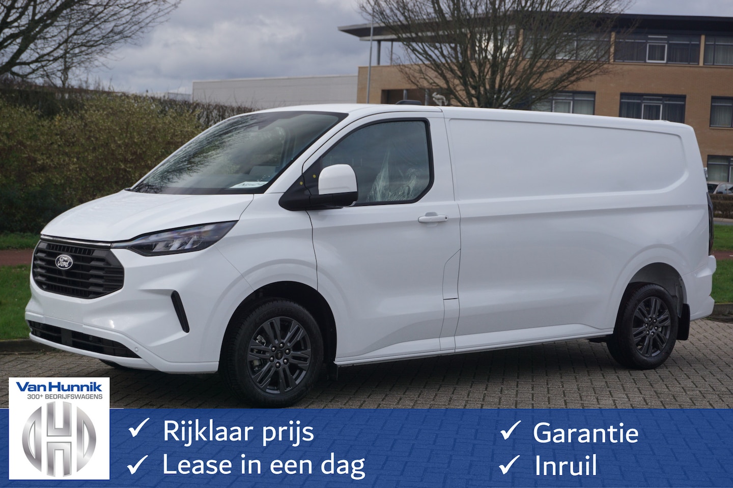 Ford Transit Custom - 300L 136PK Limited MY2024 13" Sync 4 Navi, Adap Cruise, Cam, 17" LM, LED!! NR. B01* - AutoWereld.nl