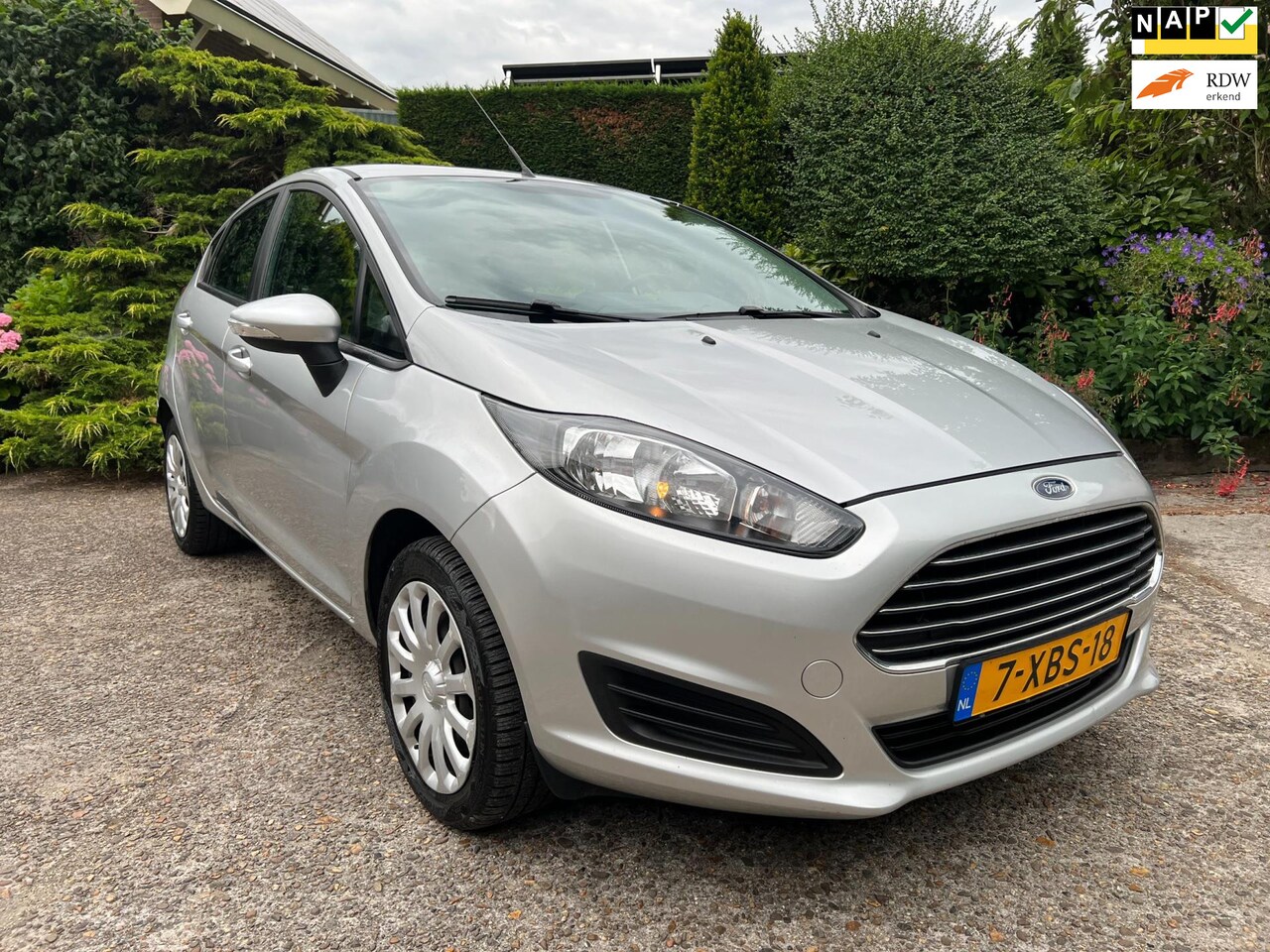 Ford Fiesta - 1.0 Style 1.0 Style, Airco, Navi, NAP, Zeer nette auto! - AutoWereld.nl