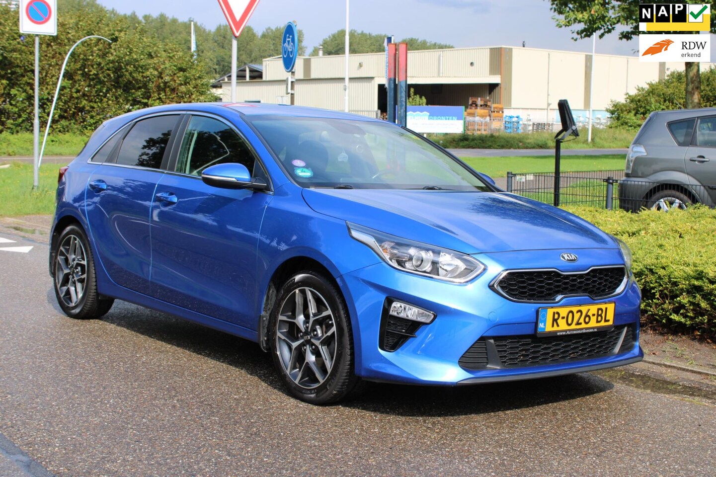 Kia Cee'd - 1.4 T-GDi DynamicPlusLine AUTOMAAT/CLIMA AIRCO/CRUISECONTROL/APPLE CARPLAY/LM-VELG/ISOFIX/ - AutoWereld.nl