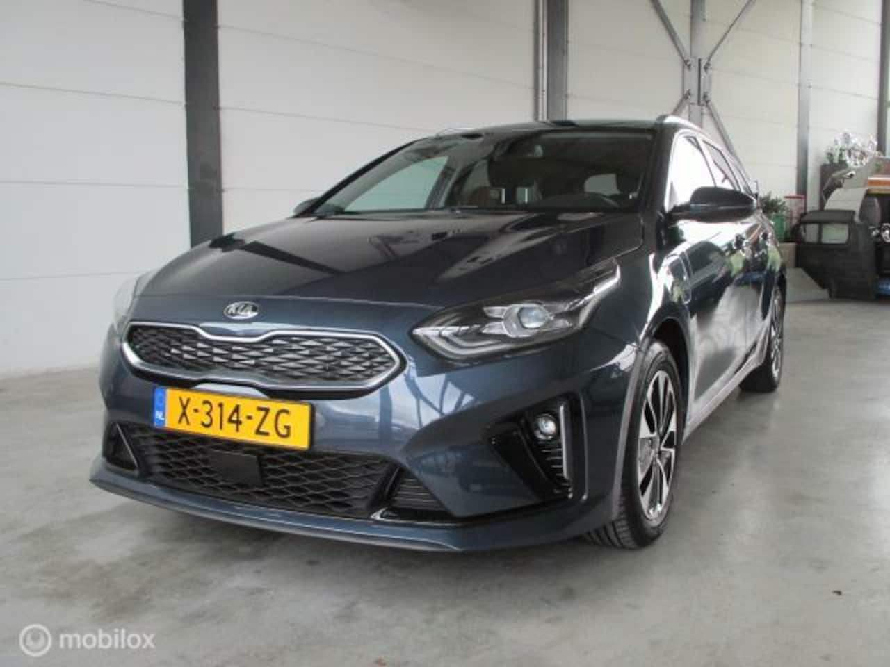 Kia Cee'd Sportswagon - 1.6 GDI PHEV DynamicPlusLine - AutoWereld.nl