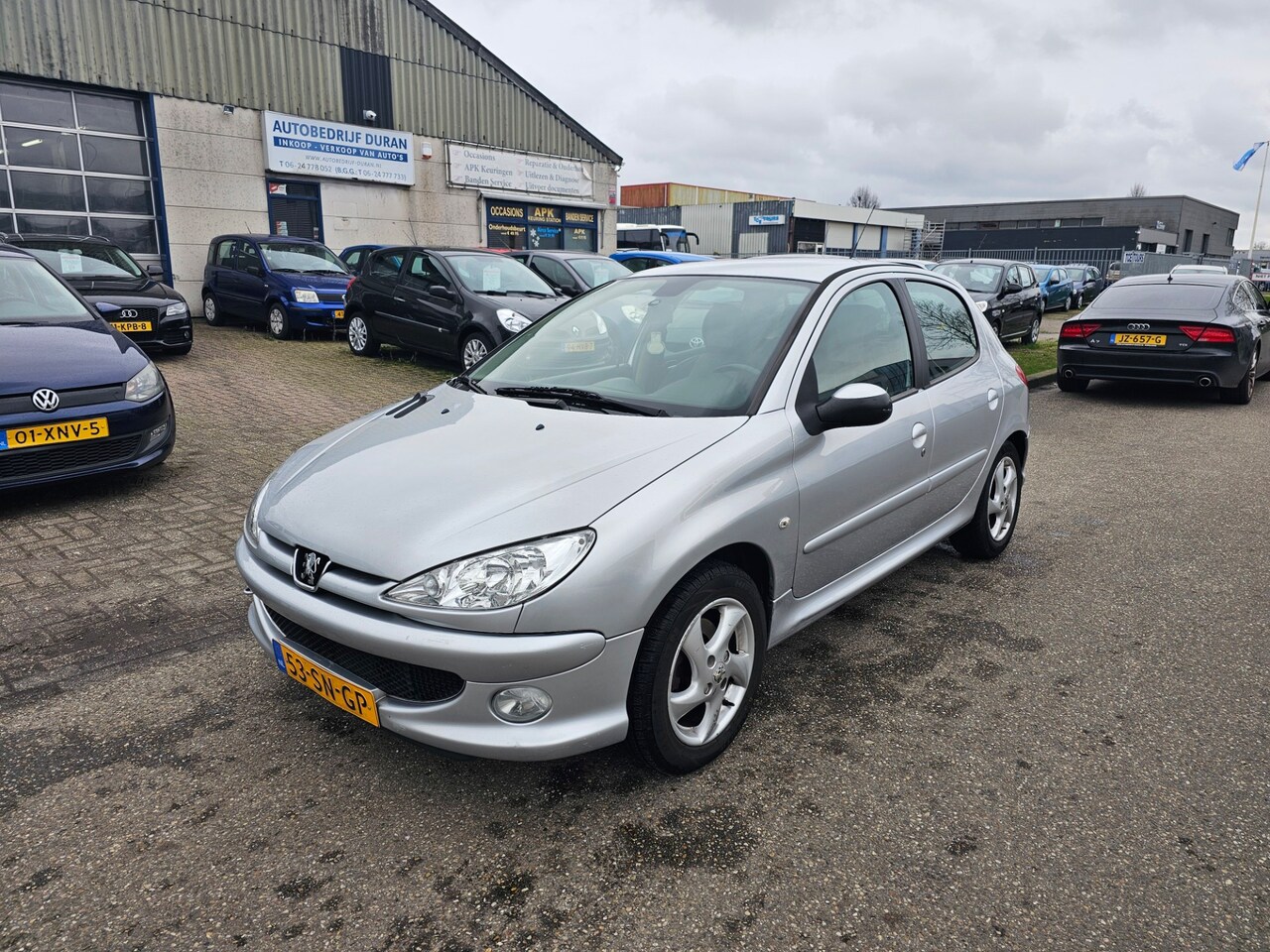 Peugeot 206 - 1.6-16V Air-line 3 Automaat Airco Bj:2006 NAP! - AutoWereld.nl