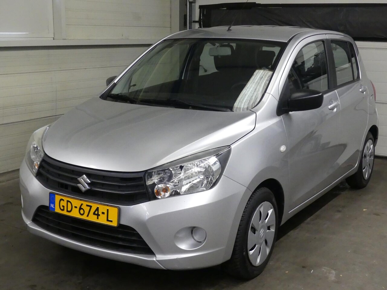 Suzuki Celerio - 1.0 Comfort - Airco - Netjes onderhouden - USB - AutoWereld.nl