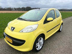 Peugeot 107 - 1.0-12V XS NAP/ AIRCO/PDC/SOUND SYSTEEM