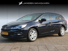 Opel Astra Sports Tourer - 1.0 Online Edition Parkeersensoren voor en achter / Navigatiesysteem / Climatronic